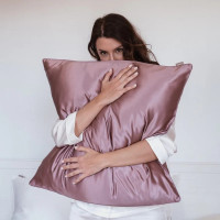 Taie d'Oreiller en Soie 65 x 65 cm Bois de Rose, Emily's Pillow